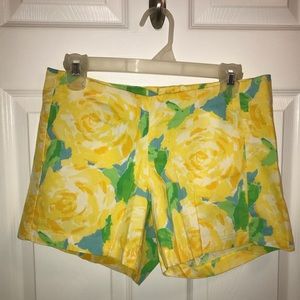 Lilly Pulitzer Deenie shorts Yellow First Impressions EUC Sz 4